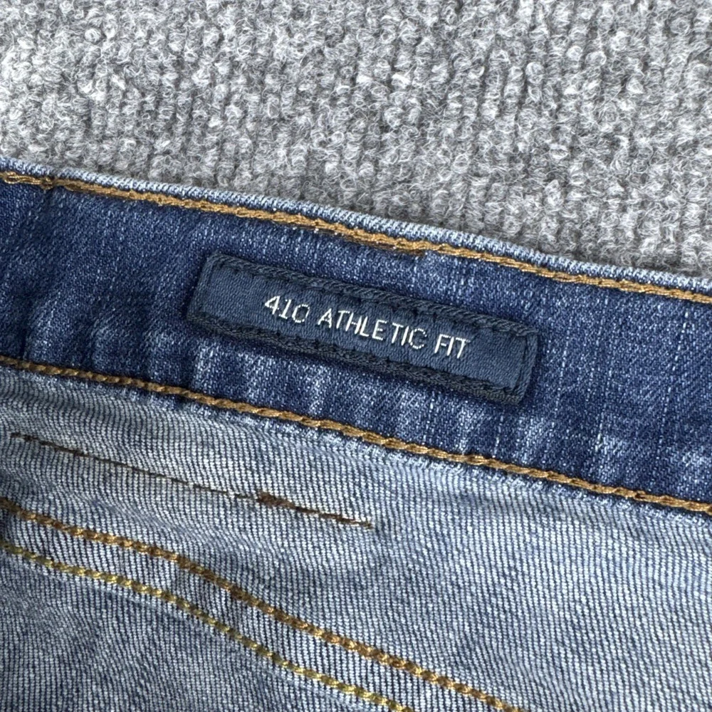 Lucky Brand 410 Athletic Slim Straight Jean Mens 38x30 Medium Blue Stretch Denim